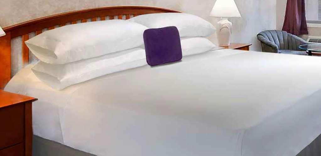 Knights Inn Oswego East Room photo