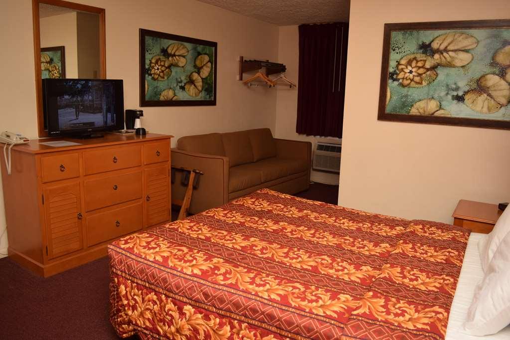 Knights Inn Oswego East Room photo